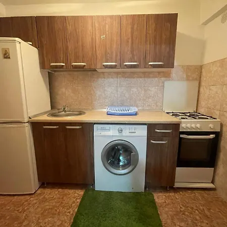 One Ptm * Bucureşti